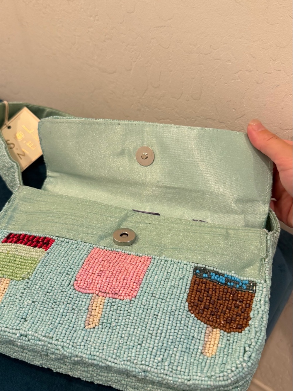Shoulder Bag - - Picture 2 of 5